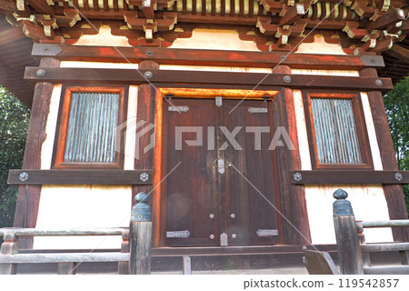 The second pagoda of Sayama Fudoson [Tokorozawa City, Saitama Prefecture] 119542857