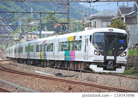 中央本線鹽津上野原JR東E257系列0系列M-108編隊（松本）梓海治 119543996