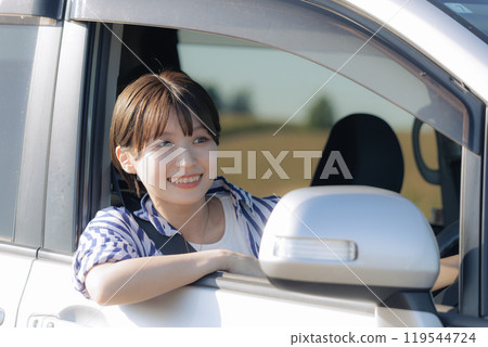 Young woman doing a drive Young woman doing a drive 119544724