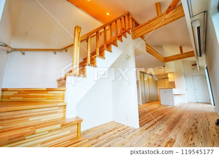 我的家有閣樓 我的家有閣樓 119545177