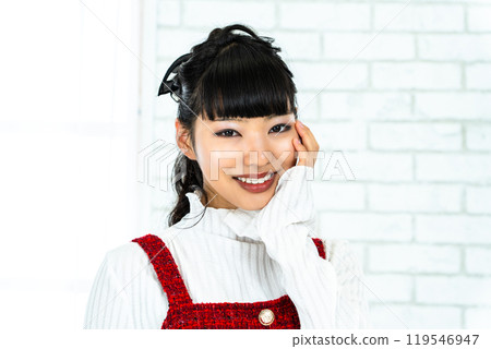 Woman with happy expression Woman with happy expression 119546947