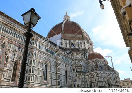 Florence's iconic Duomo (Cathedral) 119548628