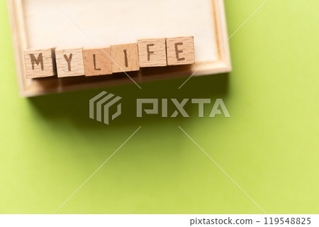 按“我的生活”的順序排列的塊 119548825