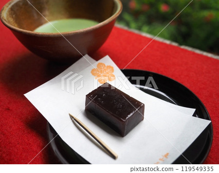 Delicious-looking Japanese sweets "Japanese Style Image" (Kyoto) 119549335