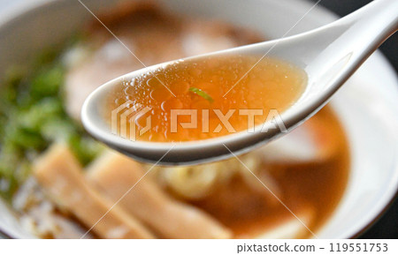 醬油拉麵湯 醬油拉麵湯 119551753