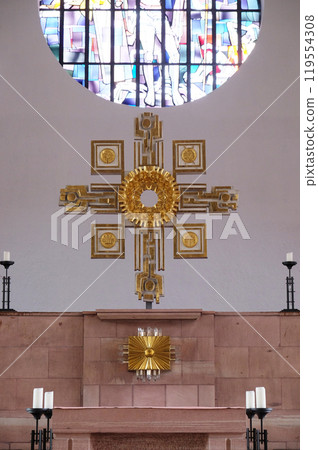 Main altar in the Saint Lawrence church in Kleinostheim, Germany 119554308