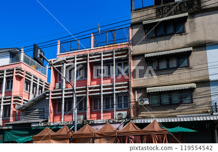 Bangkok style city building in the public side of the town. 119554542
