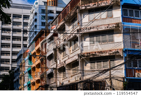 Bangkok style city building in the public side of the town. 119554547