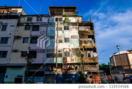 Bangkok style city building in the public side of the town. Bangkok style city building in the public side of the town. 119554566