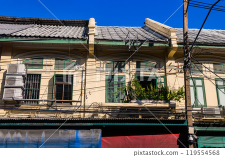 Bangkok style city building in the public side of the town. Bangkok style city building in the public side of the town. 119554568