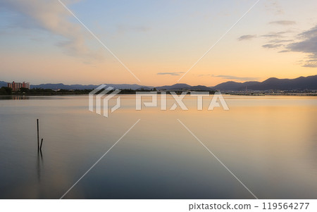 明京靜水、琵琶湖 119564277