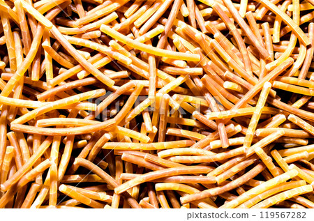 spaghetti, noodles, pasta 119567282