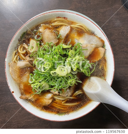 Shinpukusaikan KiKi Kyobashi store 119567630