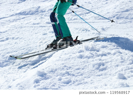 日本白馬八方尾根滑雪場陡坡上的大亨 119568917