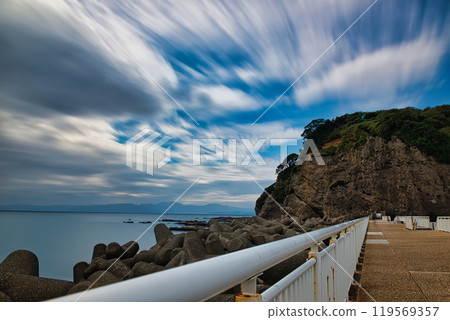 從江之島湘南堤防看到的相模灣風景長秒攝影 從江之島湘南堤防看到的相模灣風景長秒攝影 119569357