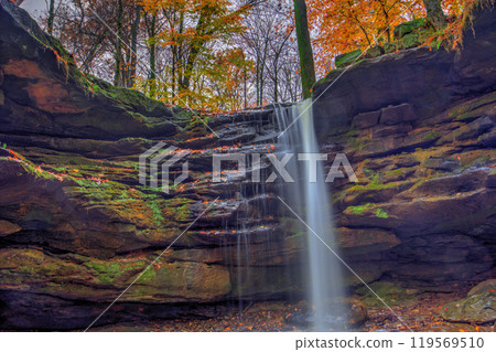 Dundee Falls in Autumn, Beach City Wilderness Area, Ohio Dundee Falls in Autumn, Beach City Wilderness Area, Ohio 119569510