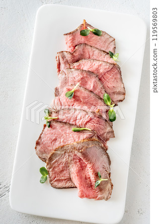 Sliced roast beef Sliced roast beef 119569803