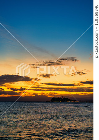 Evening view of Enoshima and Mt. Fuji from Inamuragasaki Park in Shonan 119569846