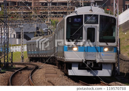 小田急小田原線行駛的1000系列車_2010年5月1日拍攝 小田急小田原線行駛的1000系列車_2010年5月1日拍攝 119570788