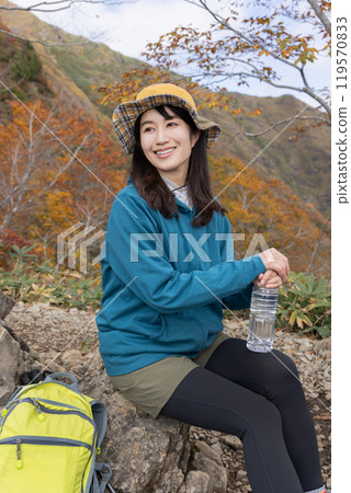 Woman to climb 119570833