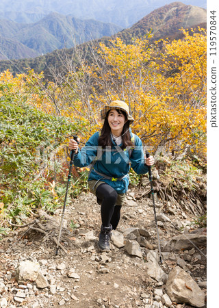 Woman to climb Woman to climb 119570844