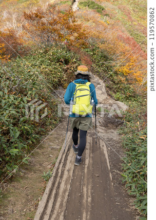 Woman to climb 119570862