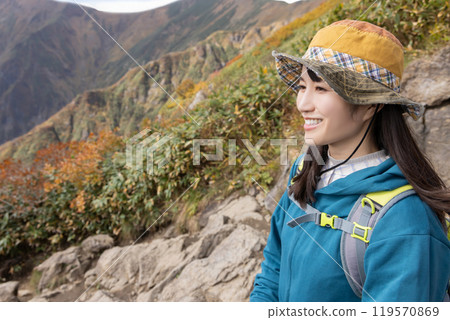 Woman to climb Woman to climb 119570869