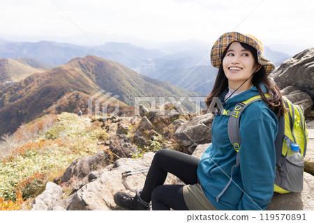 Woman to climb 119570891