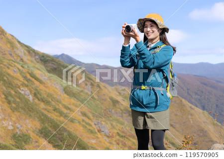 Woman to climb 119570905