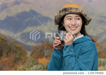 Woman to climb 119570988