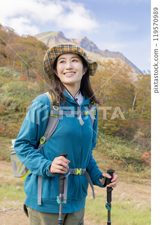 Woman to climb 119570989