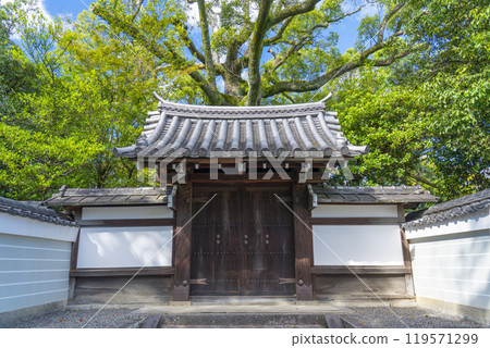 Koryuji Temple - Gate to the Kuri (closed to the public) 119571299
