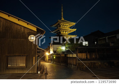 Night view of Yasaka area, Higashiyama Ward, Kyoto, Japan 119571690