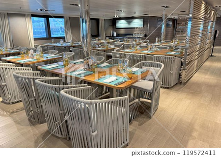 Stylish yacht-like small cruise ship Le Soléal 119572411