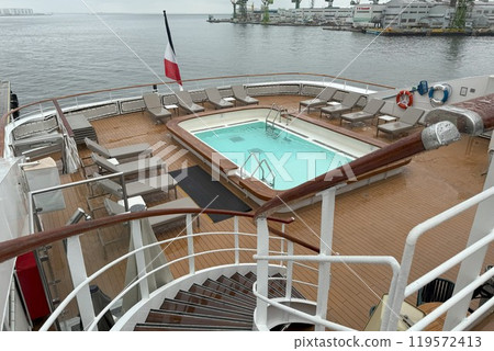 Stylish yacht-like small cruise ship Le Soléal Stylish yacht-like small cruise ship Le Soléal 119572413