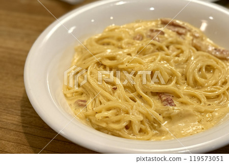 看起來很美味的carbonara 119573051