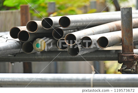 Piped iron pipe 119573672