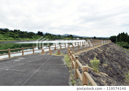 Lake Juunikanno (Kurobe City, Toyama Prefecture) Lake Juunikanno (Kurobe City, Toyama Prefecture) 119574148