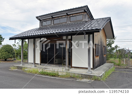 Tatsunokuchi Water Stone Pipe Exhibition Hall (Kurobe City, Toyama Prefecture) 119574210