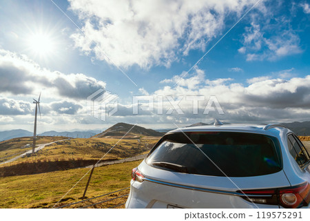 四國喀斯特與客車 119575291