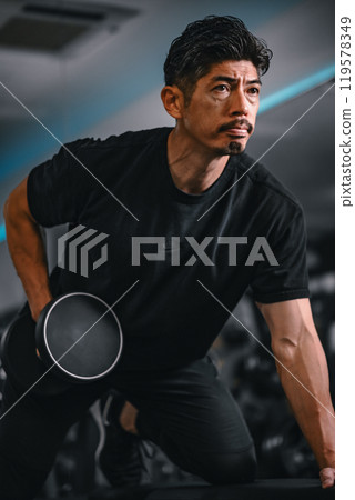 Sports gym, 40s, male, training 119578349