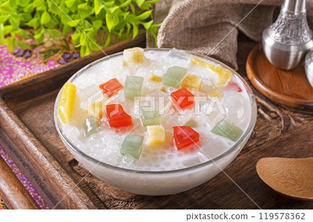 bubur cha cha dessert  119578362