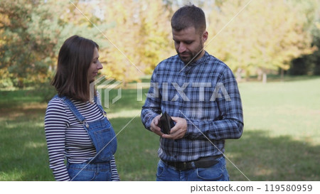 family money husband and wife concept family money husband and wife concept 119580959