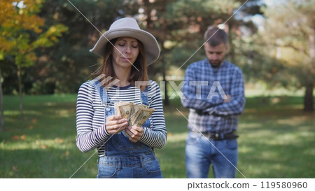 family money husband and wife concept family money husband and wife concept 119580960