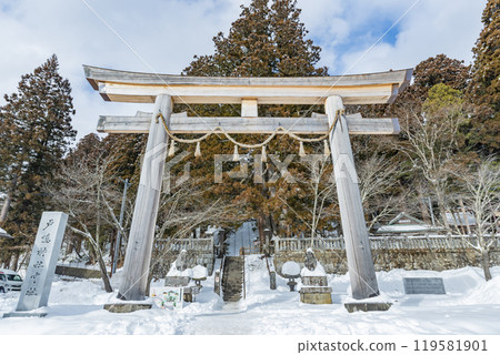 Winter Togakushi Shrine Nakasha Otorii Gate, Togakushi, Nagano City, Nagano Prefecture 119581901