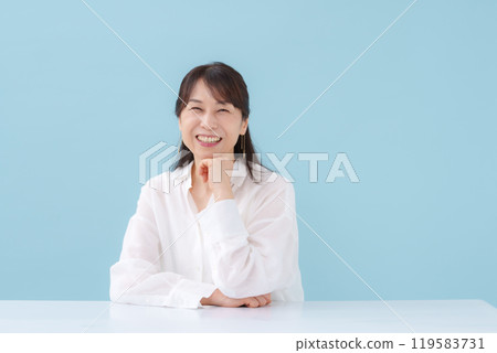 女性肖像 女性肖像 119583731
