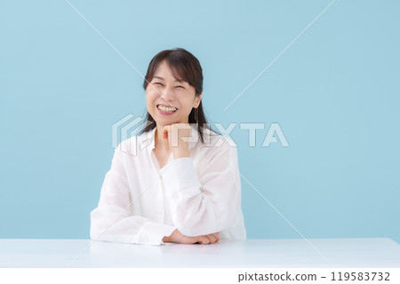 女性肖像 女性肖像 119583732