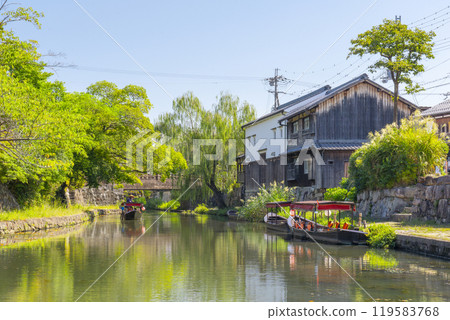 The picturesque scenery of Hachimanbori (Omihachiman City, Shiga Prefecture) 119583768