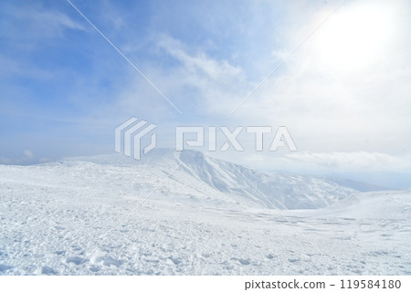 The mysterious, majestic and impressive snowscape of the Zao mountain range in Yamagata Prefecture 119584180