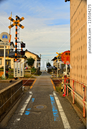 Railroad crossing on the road leading to Amaharashi Beach Railroad crossing on the road leading to Amaharashi Beach 119584275